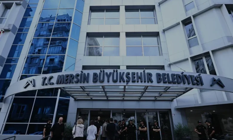 Mersin Büyükşehir ve İlçe Belediyelerine Yolsuzluk Operasyonu