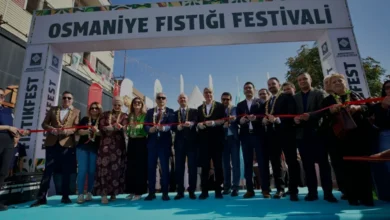 Osmaniye Fıstığı Festivali kortej yürüyüşüyle kapılarını açtı