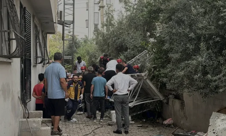 Osmaniye'de Dış Cephe Boyası Yapan İki İşçi İskeleden Düştü