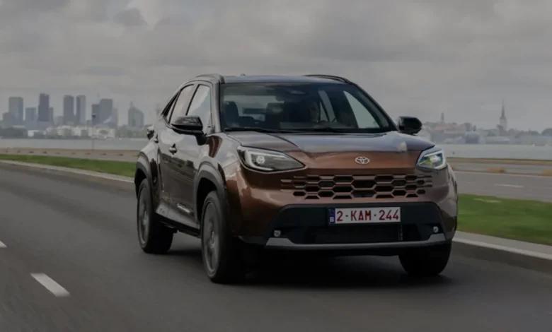 Toyota Yaris Cross Hybrid Yenilenen Tasarımıyla Satışta